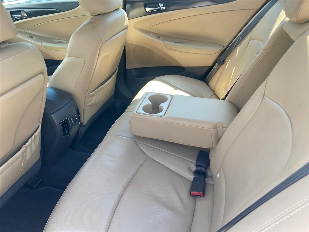 Hyundai Sonata Limited Auto 2012