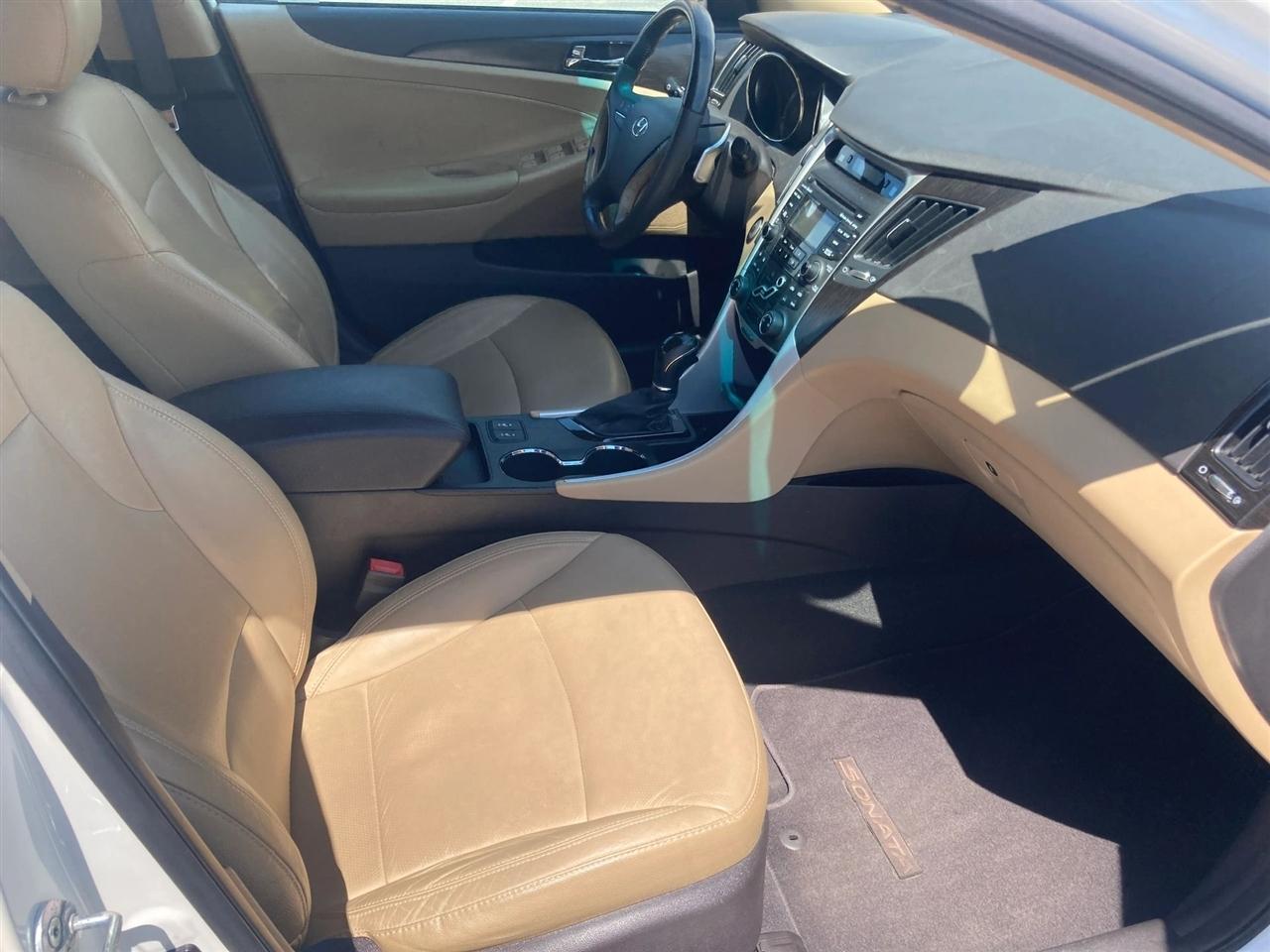 Hyundai Sonata Limited Auto 2012