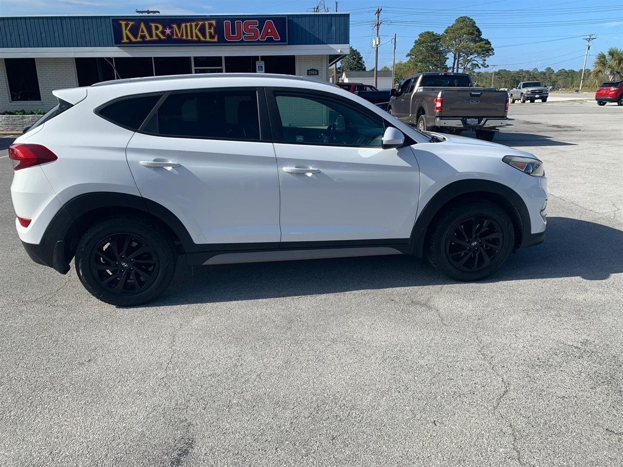 Hyundai Tucson SE 2017