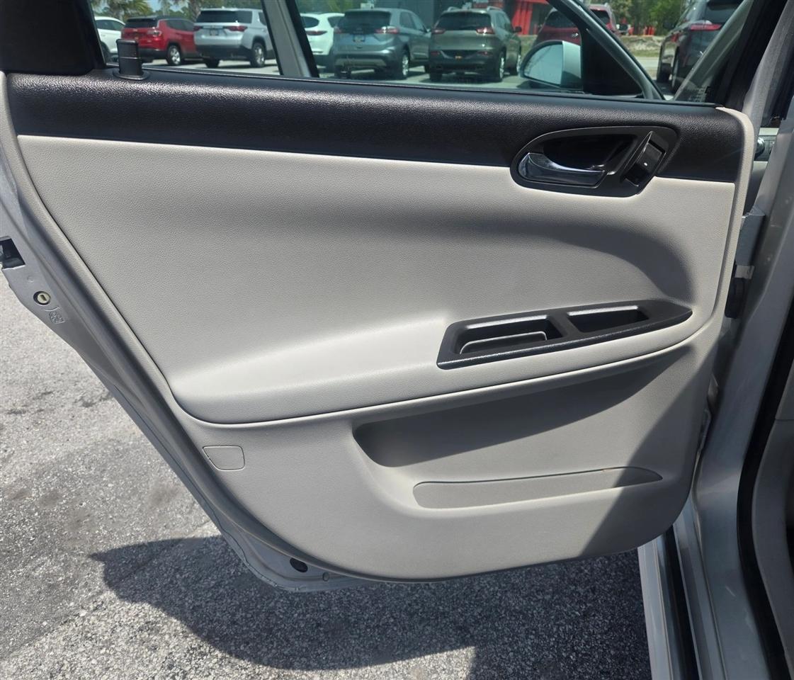 Chevrolet Impala LS (Fleet) 2012