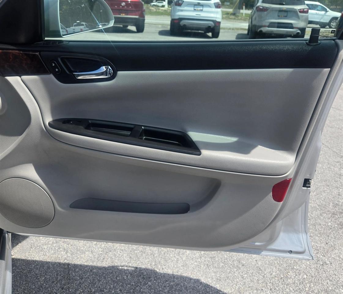 Chevrolet Impala LS (Fleet) 2012