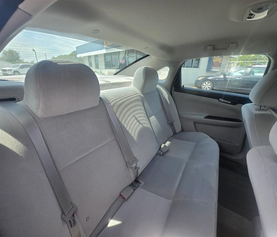 Chevrolet Impala LS (Fleet) 2012