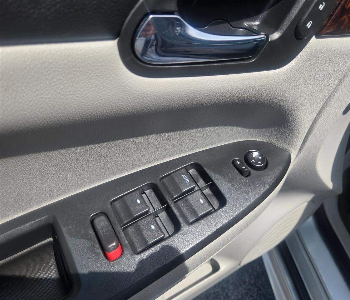 Chevrolet Impala LS (Fleet) 2012