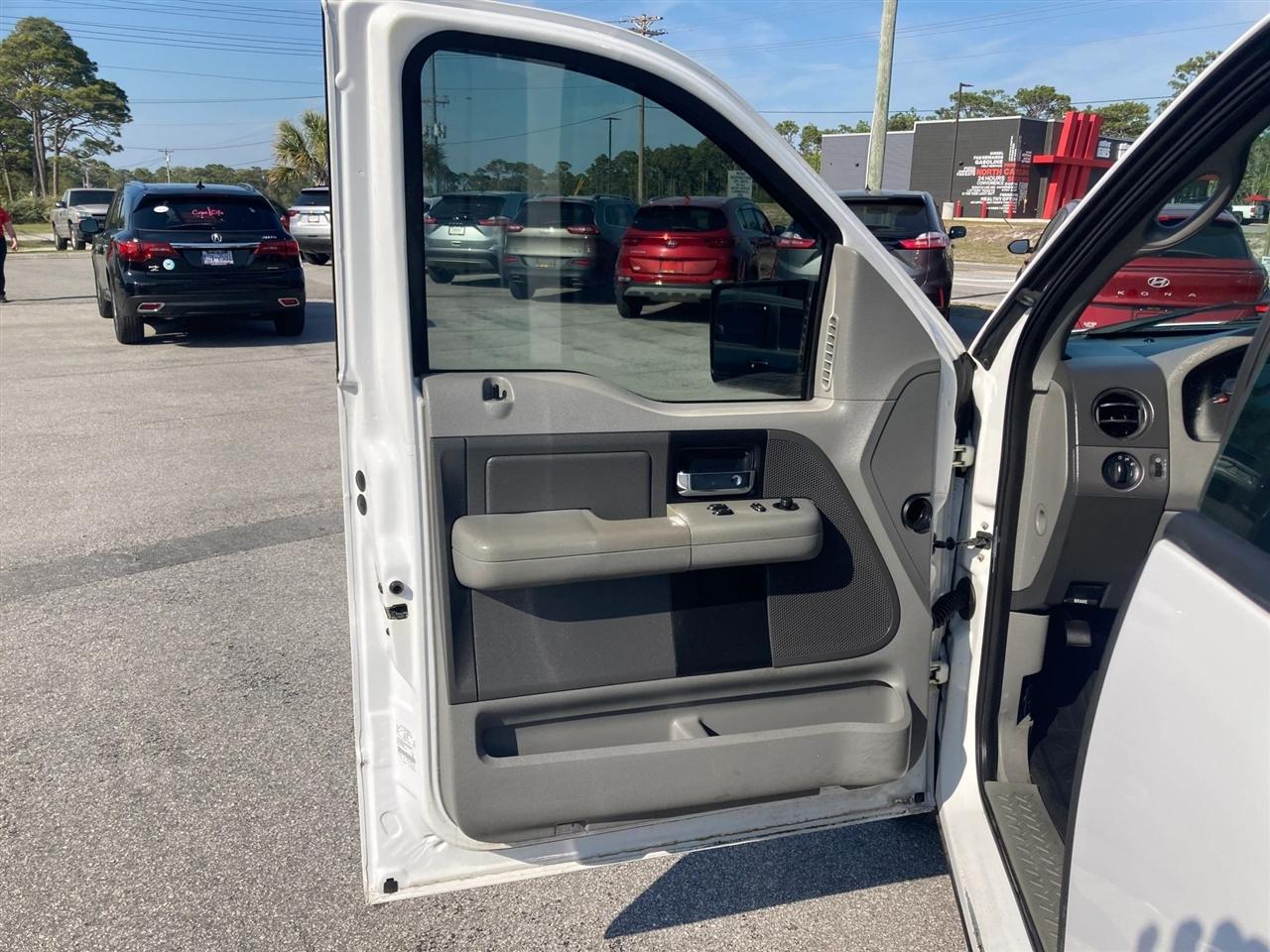 Ford F-150 XL 2WD 2008