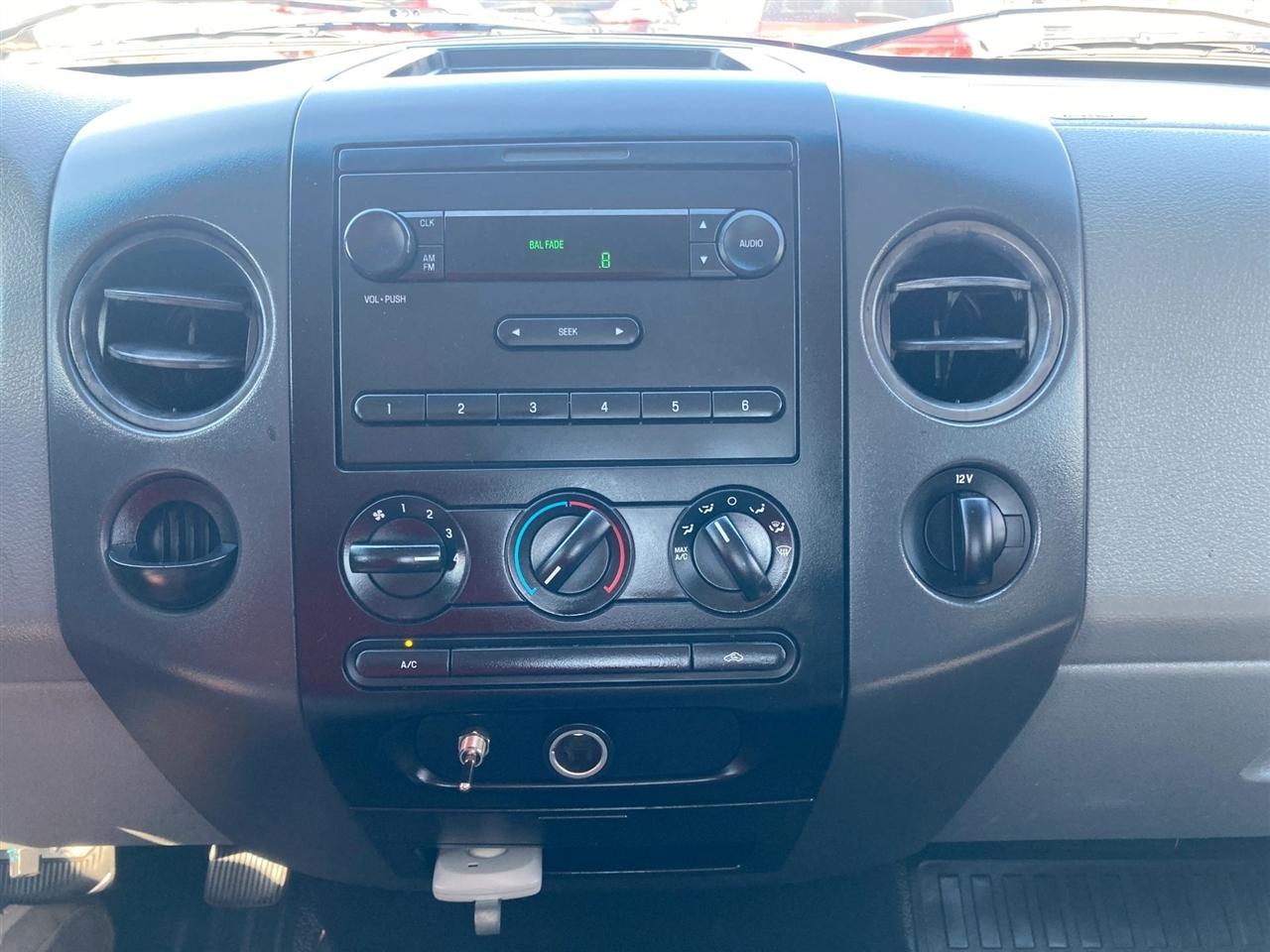 Ford F-150 XL 2WD 2008