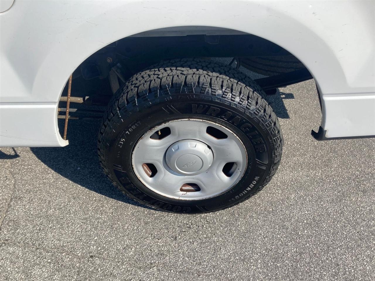 Ford F-150 XL 2WD 2008