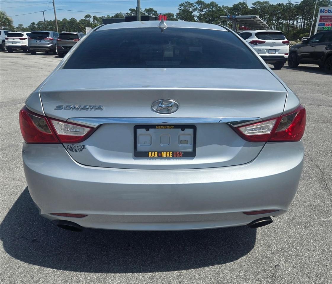 Hyundai Sonata SE Auto 2012