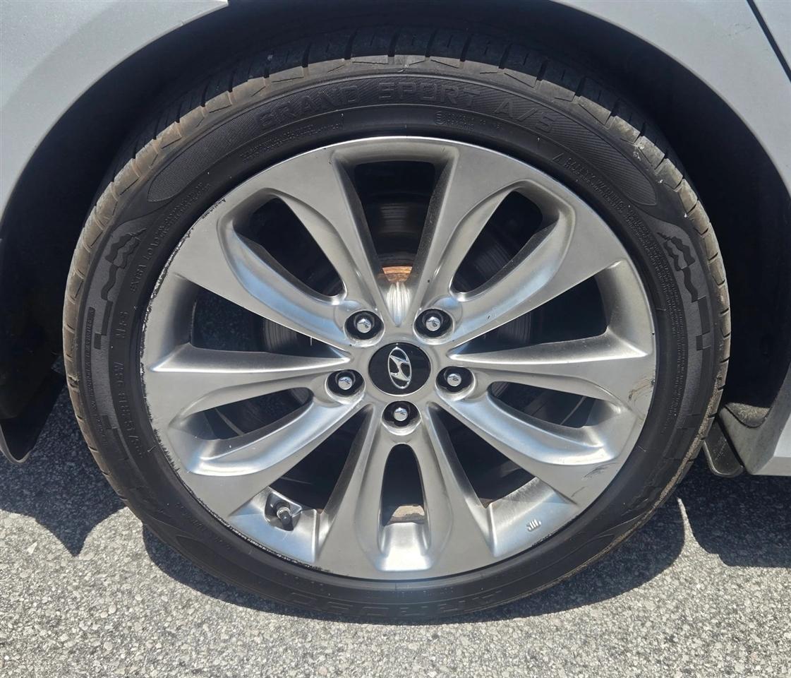 Hyundai Sonata SE Auto 2012