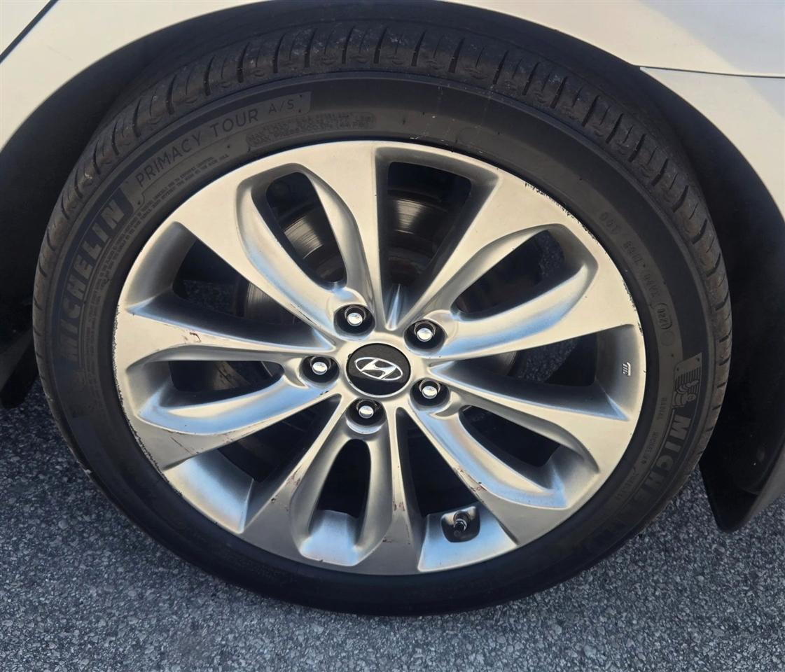 Hyundai Sonata SE Auto 2012