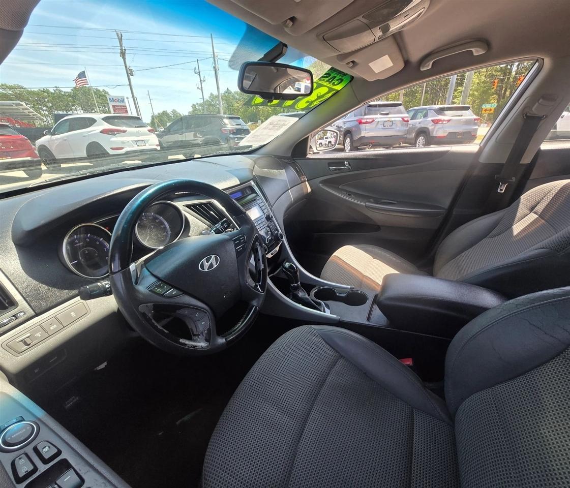 Hyundai Sonata SE Auto 2012