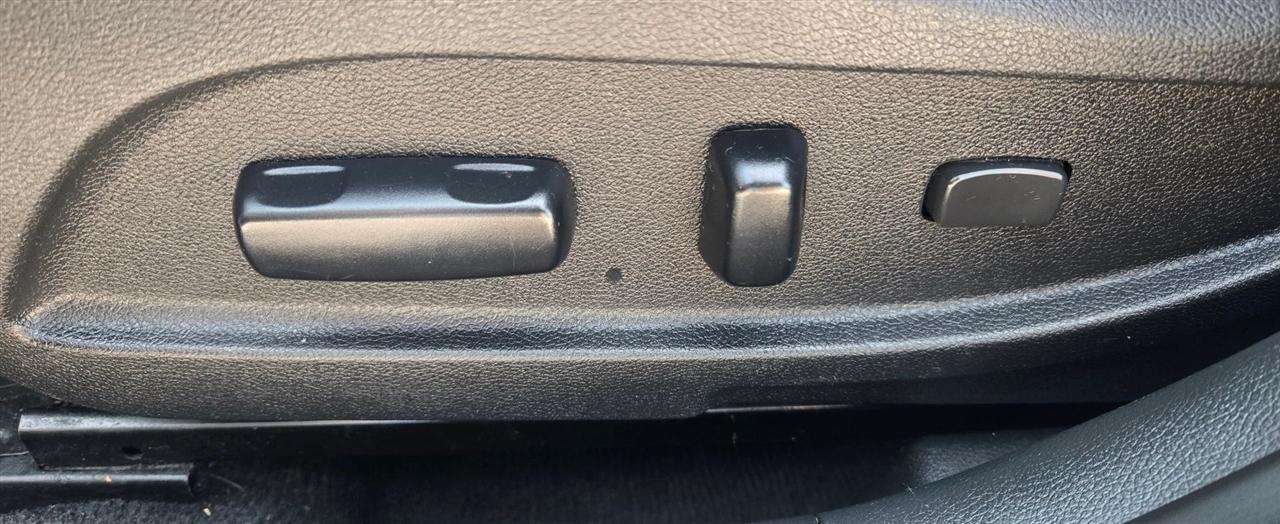 Hyundai Sonata SE Auto 2012