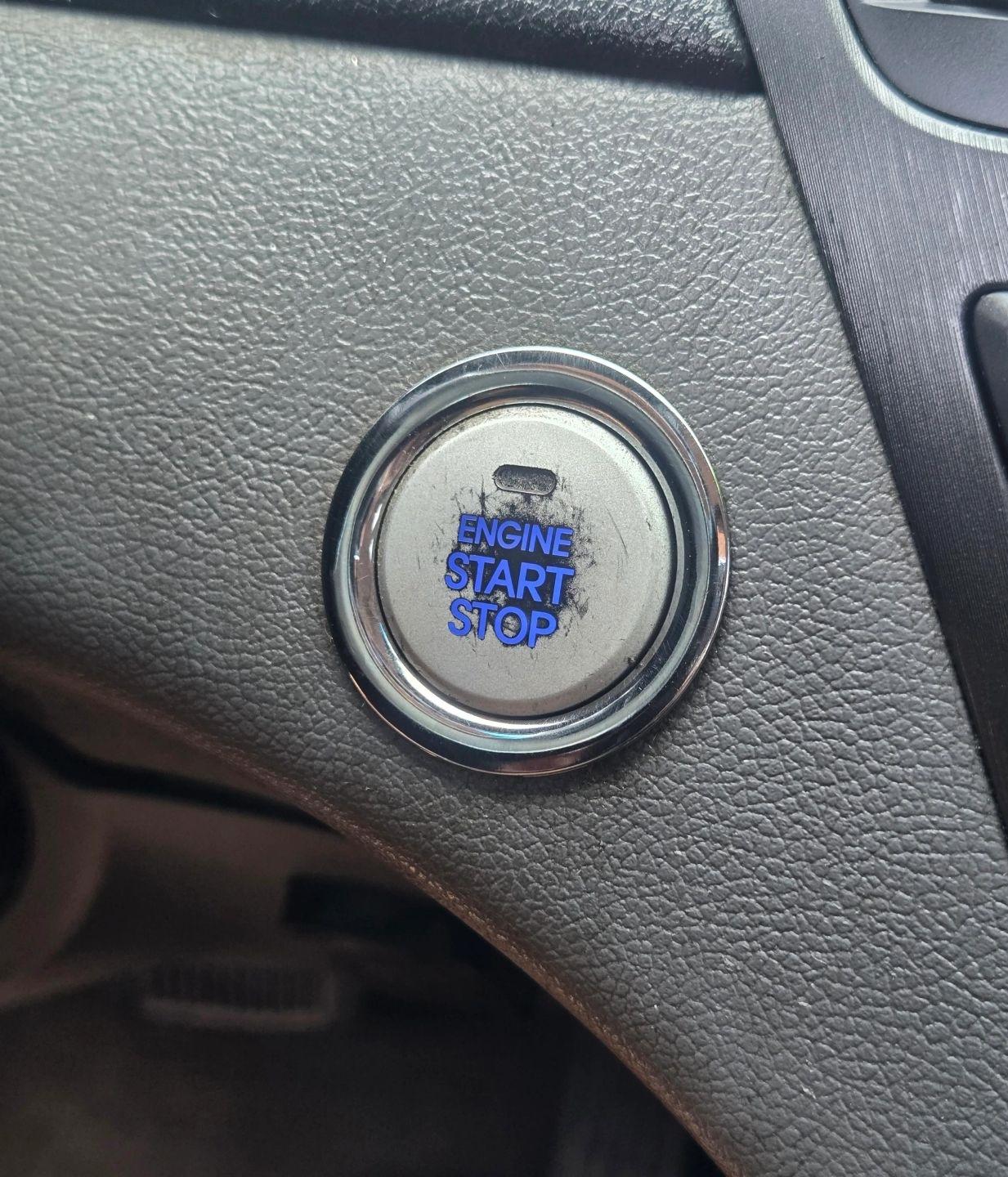 Hyundai Sonata SE Auto 2012