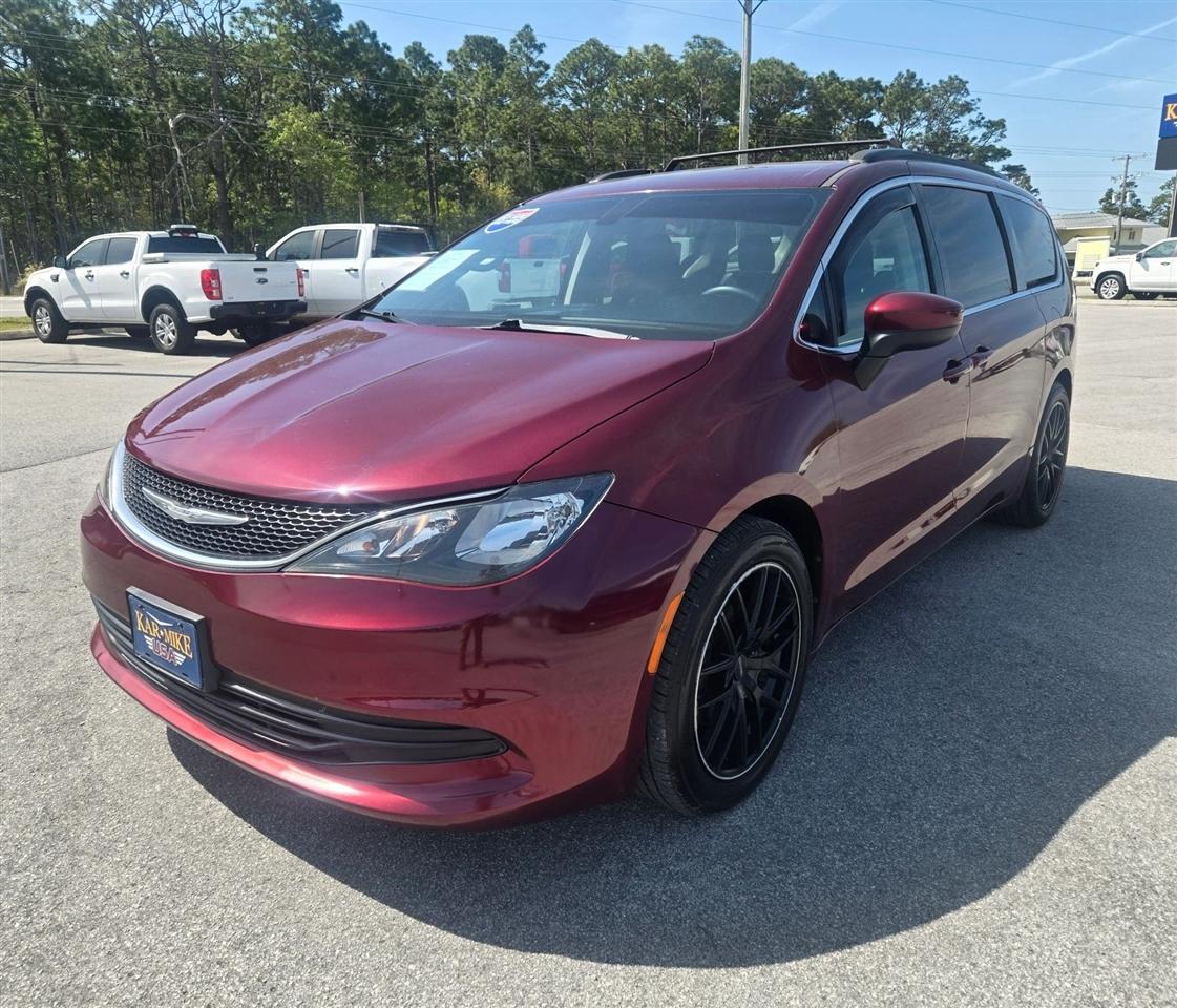 Chrysler Pacifica Touring 2017