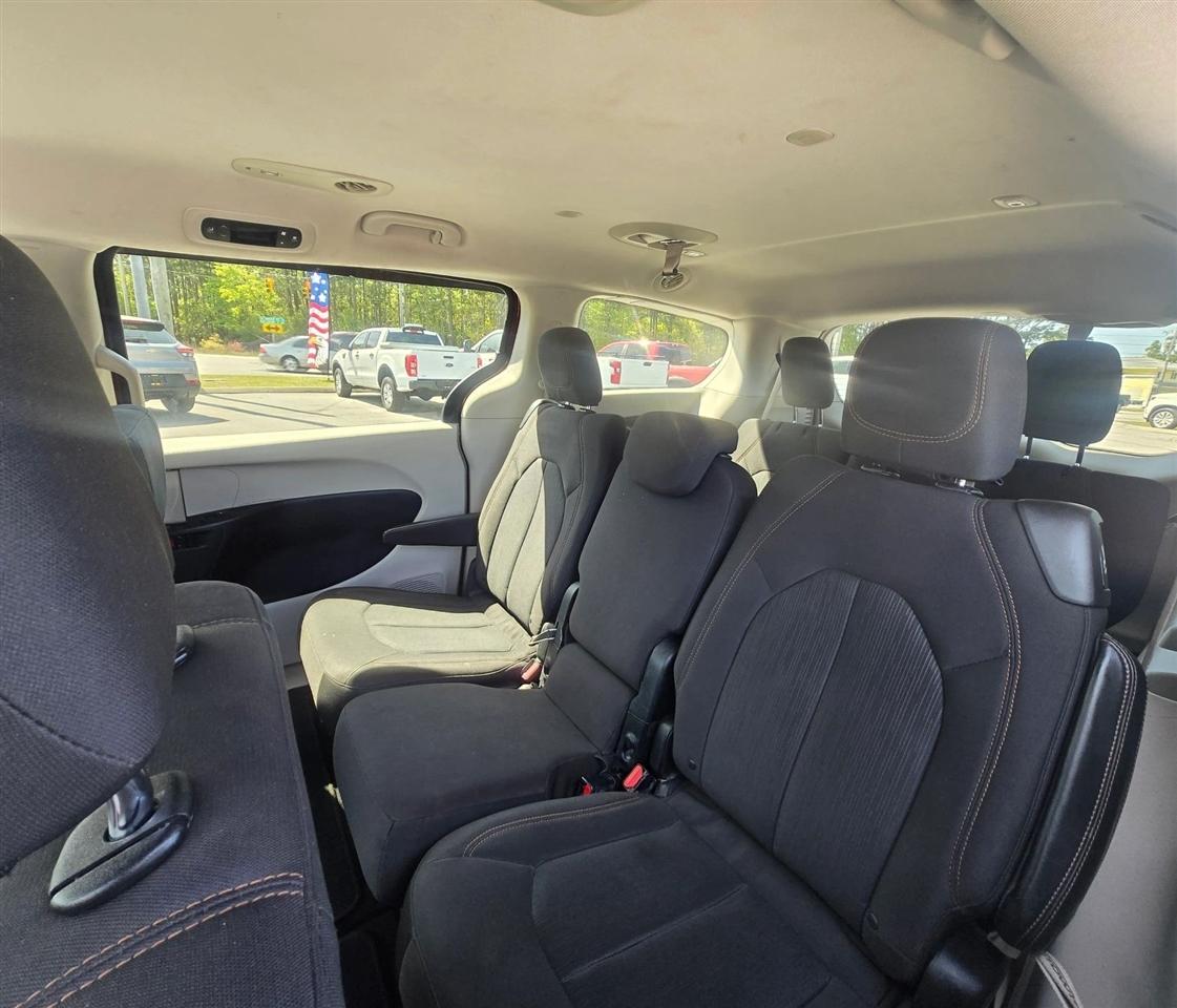 Chrysler Pacifica Touring 2017