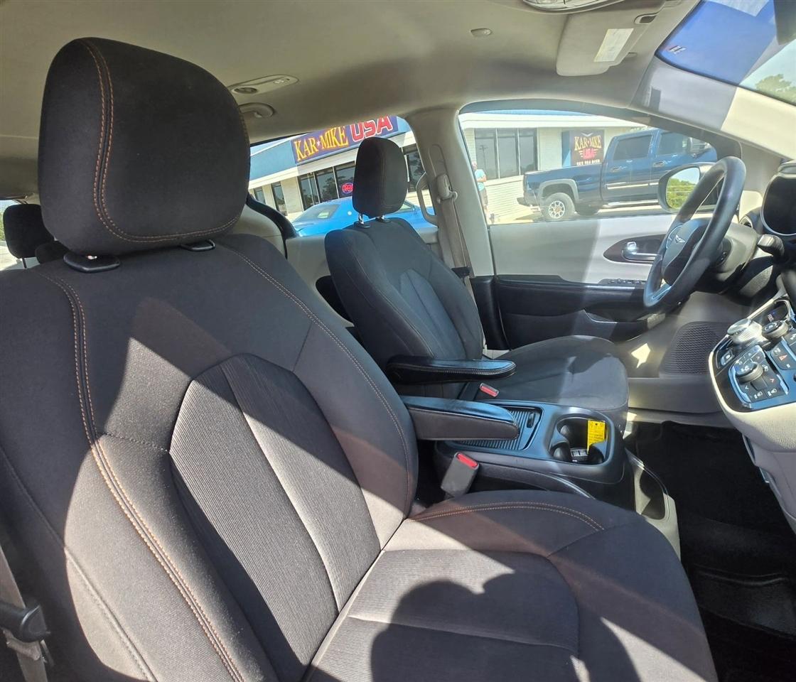 Chrysler Pacifica Touring 2017