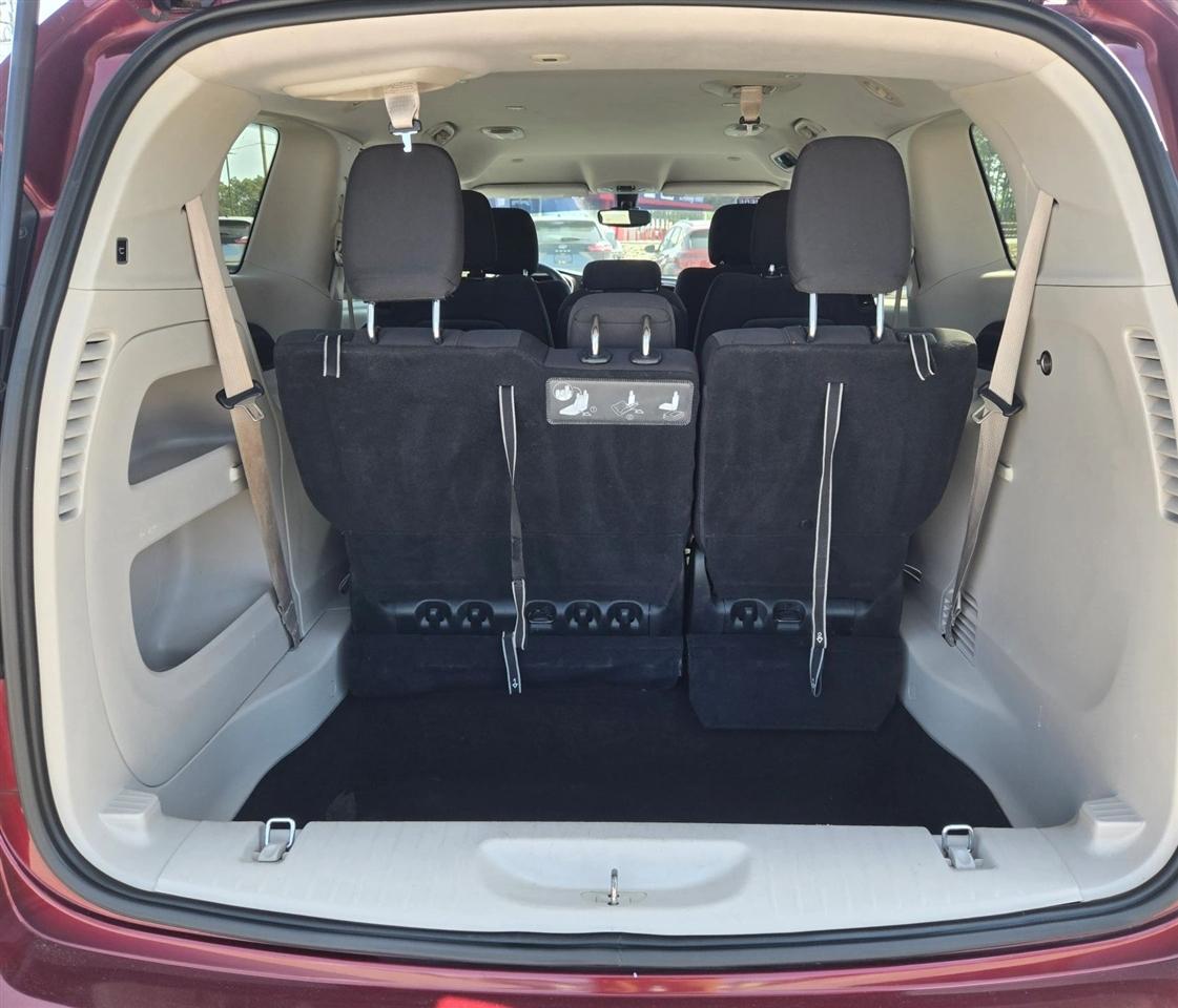 Chrysler Pacifica Touring 2017