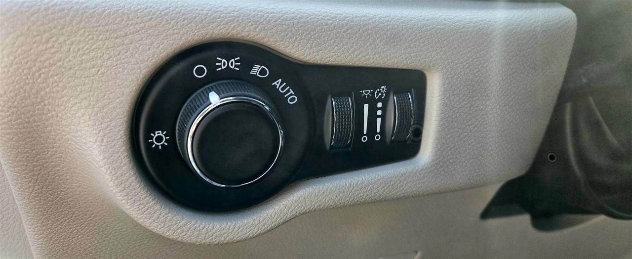 Chrysler Pacifica Touring 2017