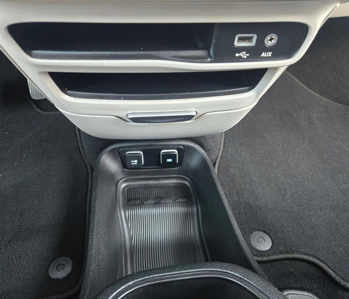 Chrysler Pacifica Touring 2017