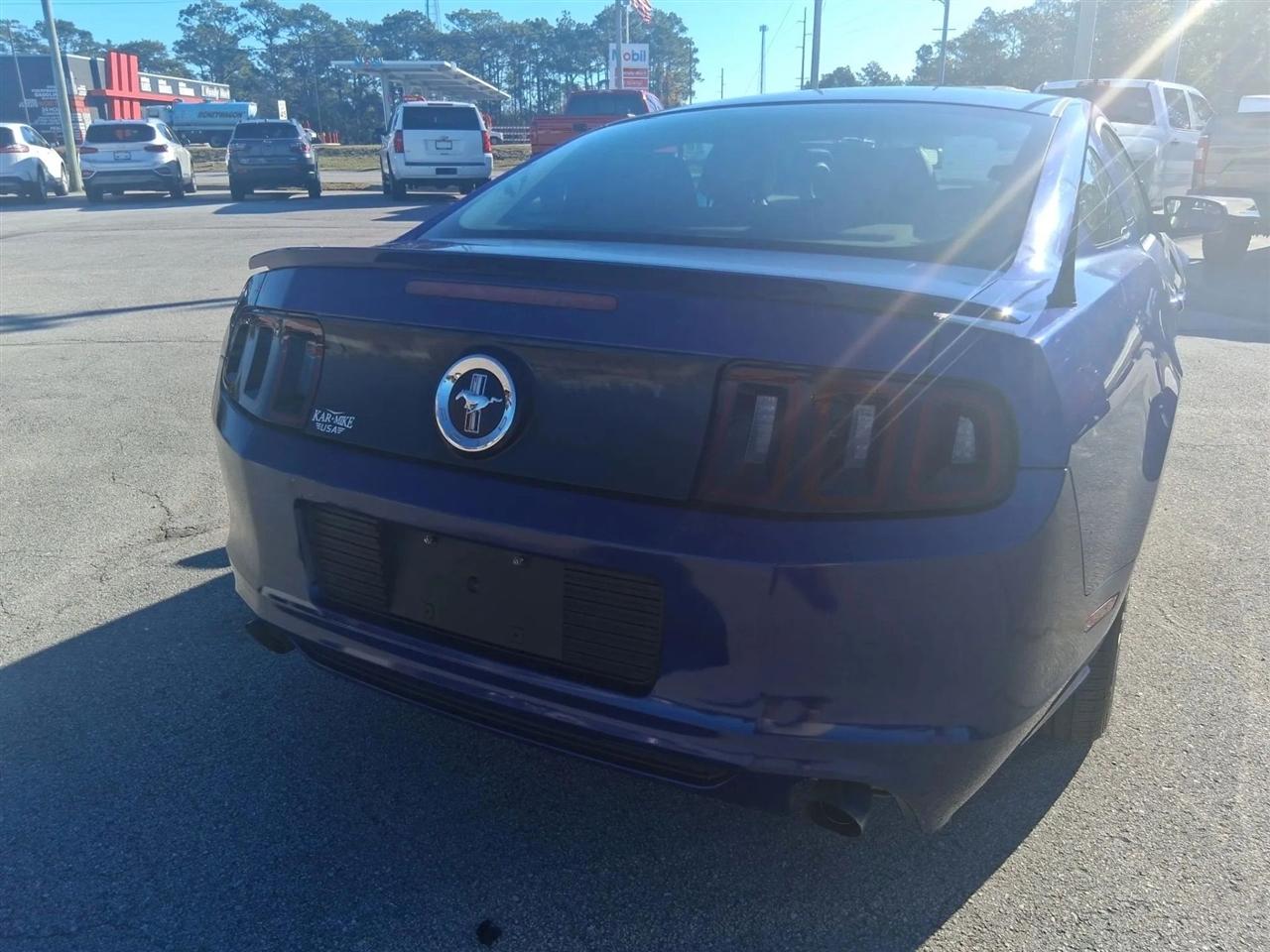 Ford Mustang V6 Coupe 2014