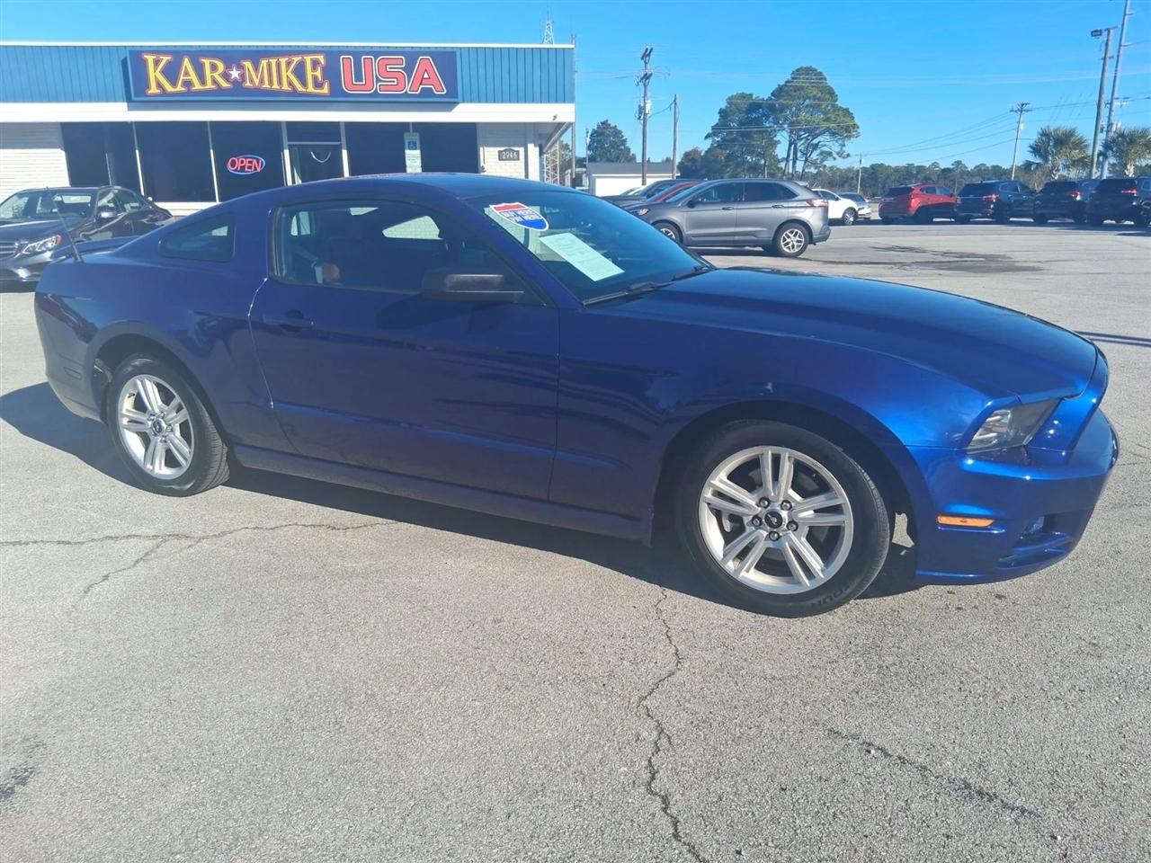 Ford Mustang V6 Coupe 2014