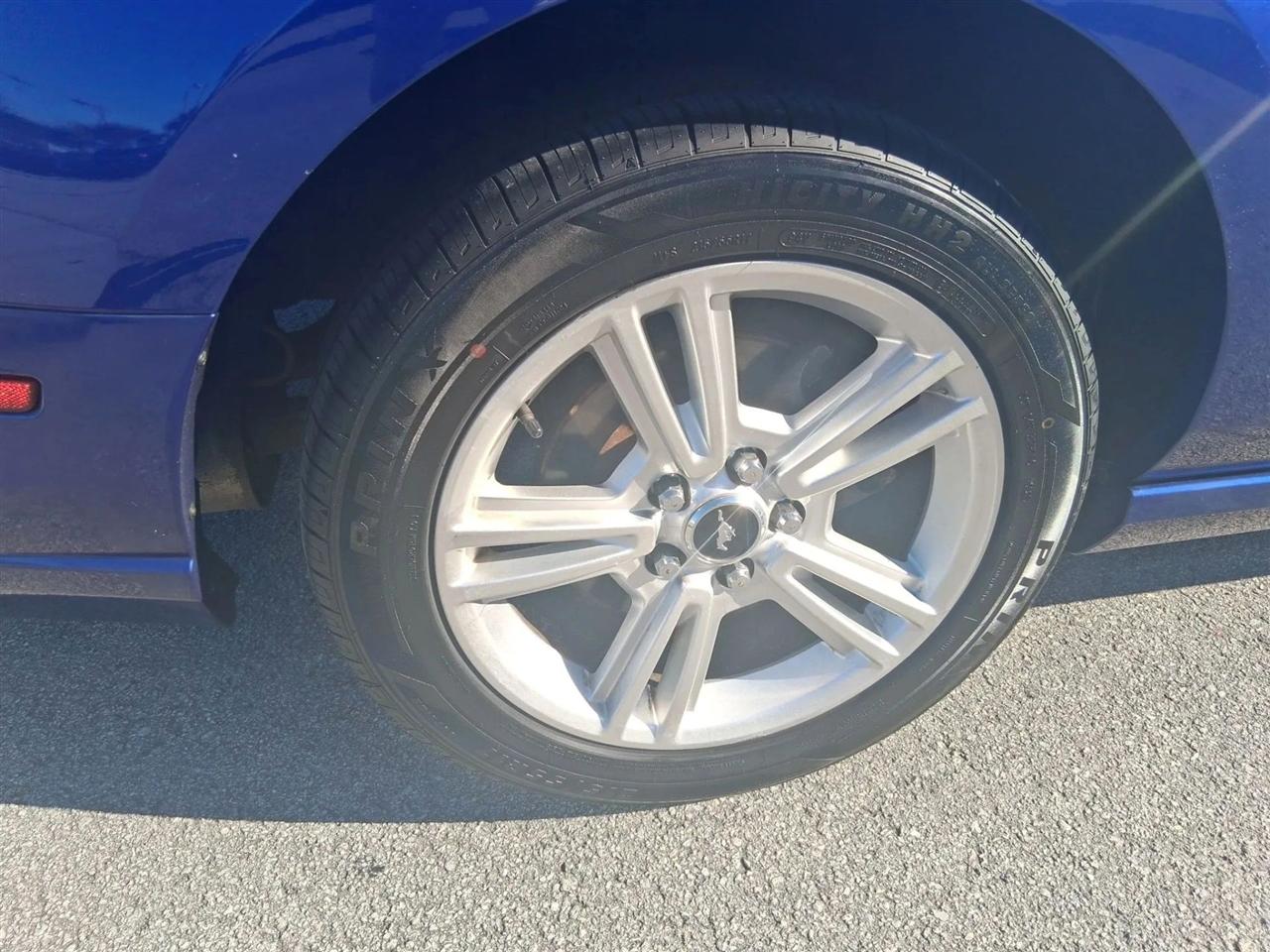 Ford Mustang V6 Coupe 2014