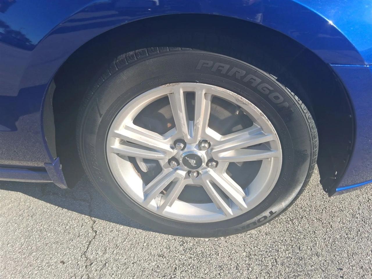 Ford Mustang V6 Coupe 2014