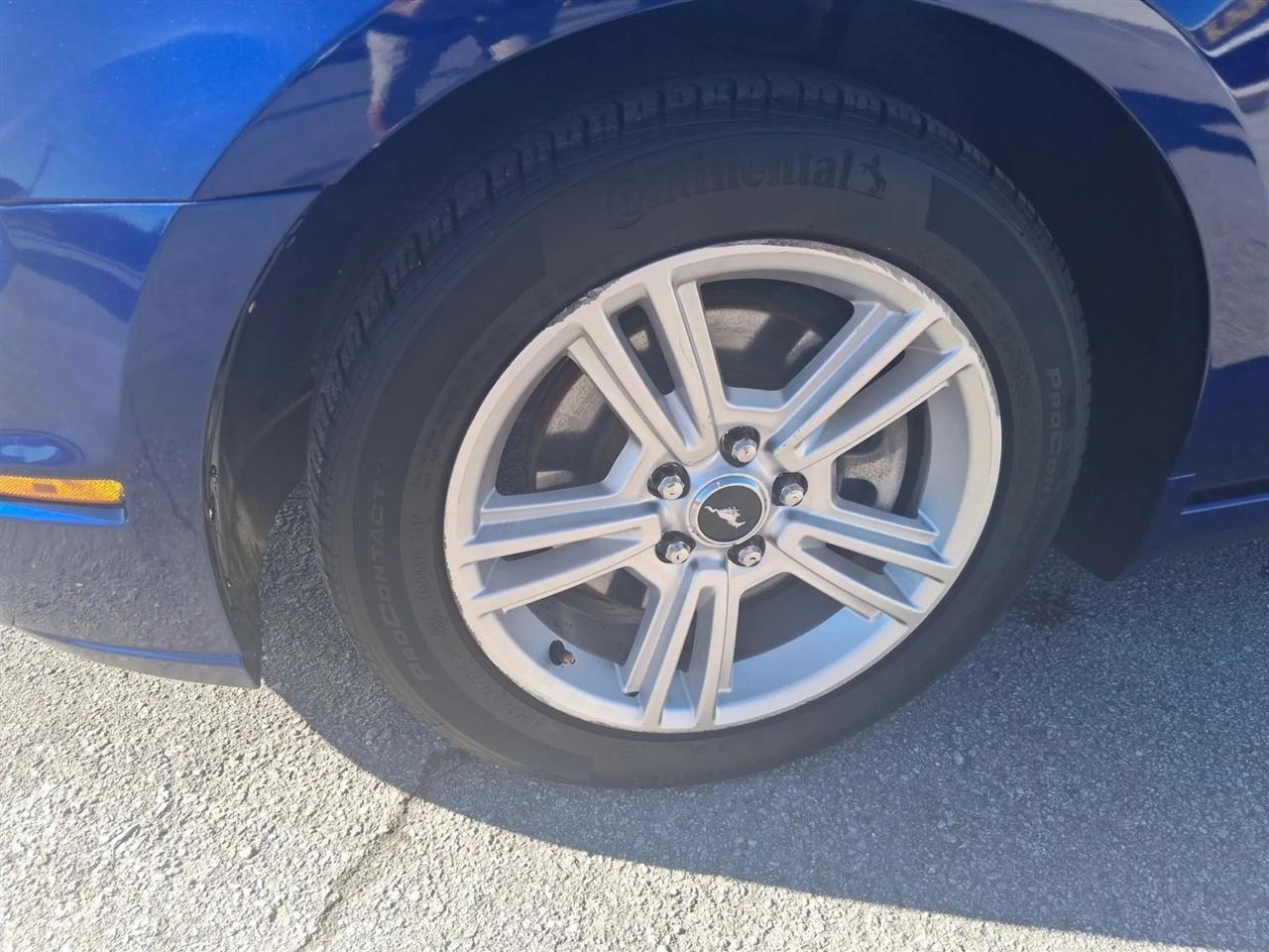 Ford Mustang V6 Coupe 2014