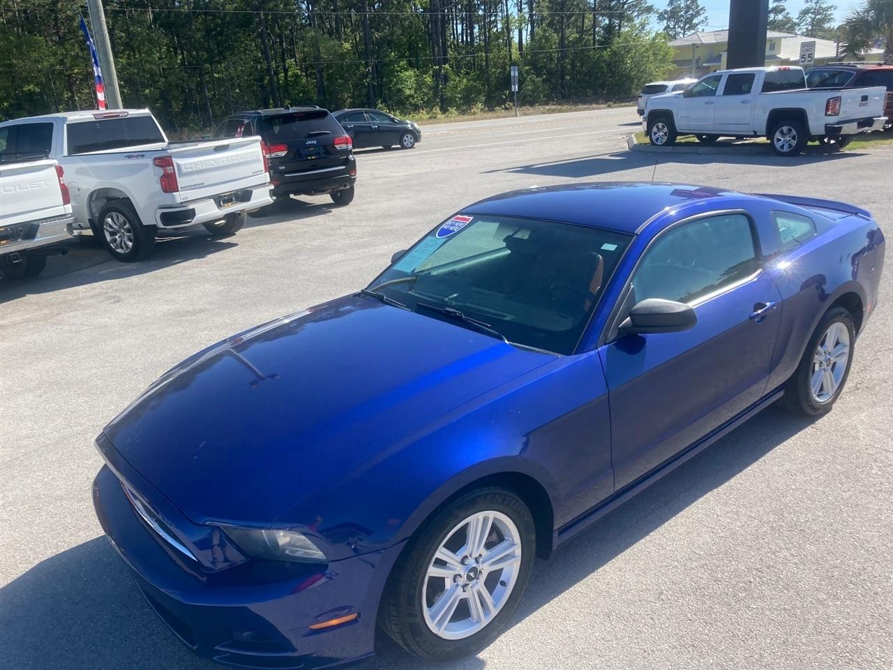 Ford Mustang V6 Coupe 2014
