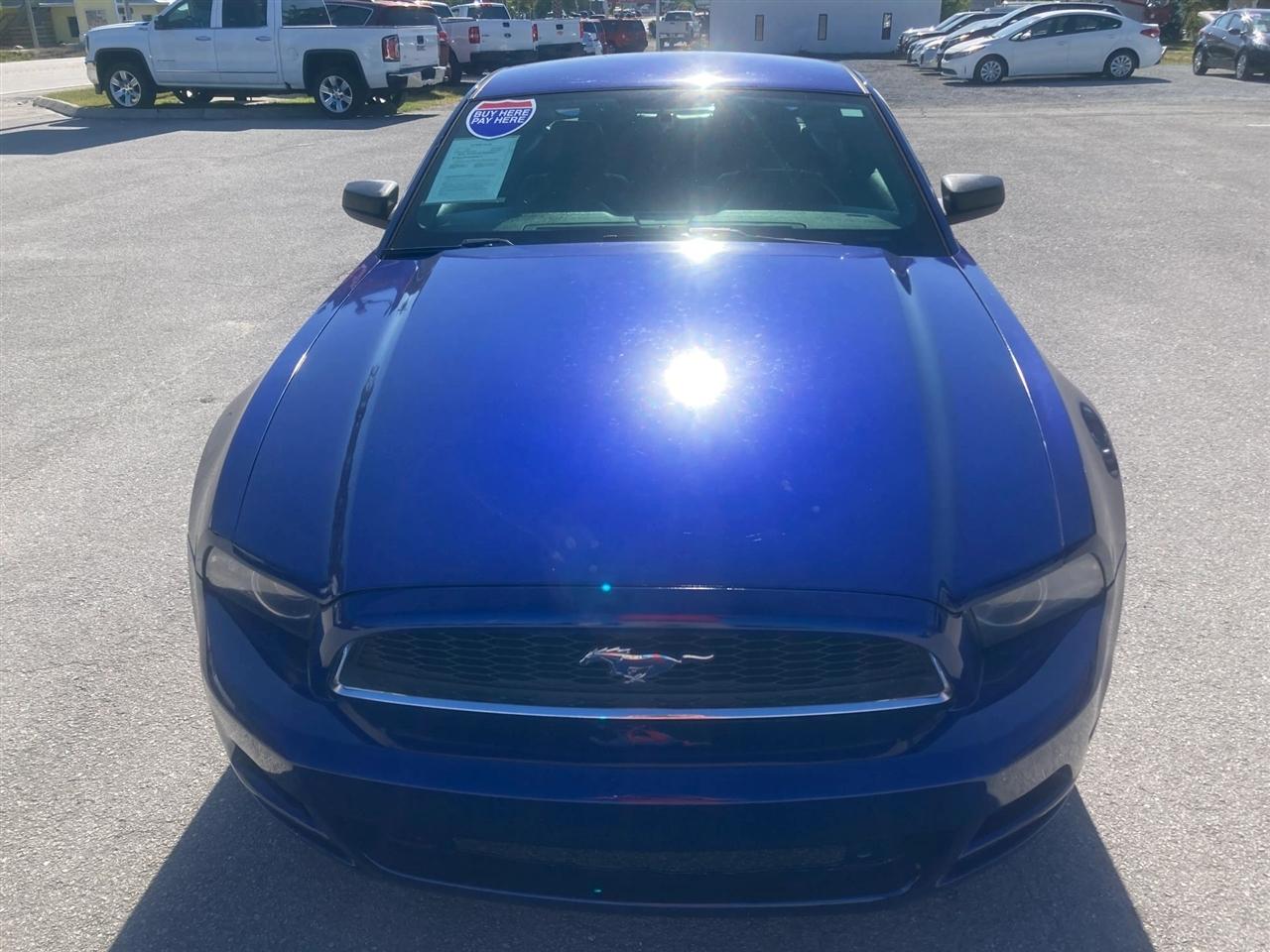 Ford Mustang V6 Coupe 2014