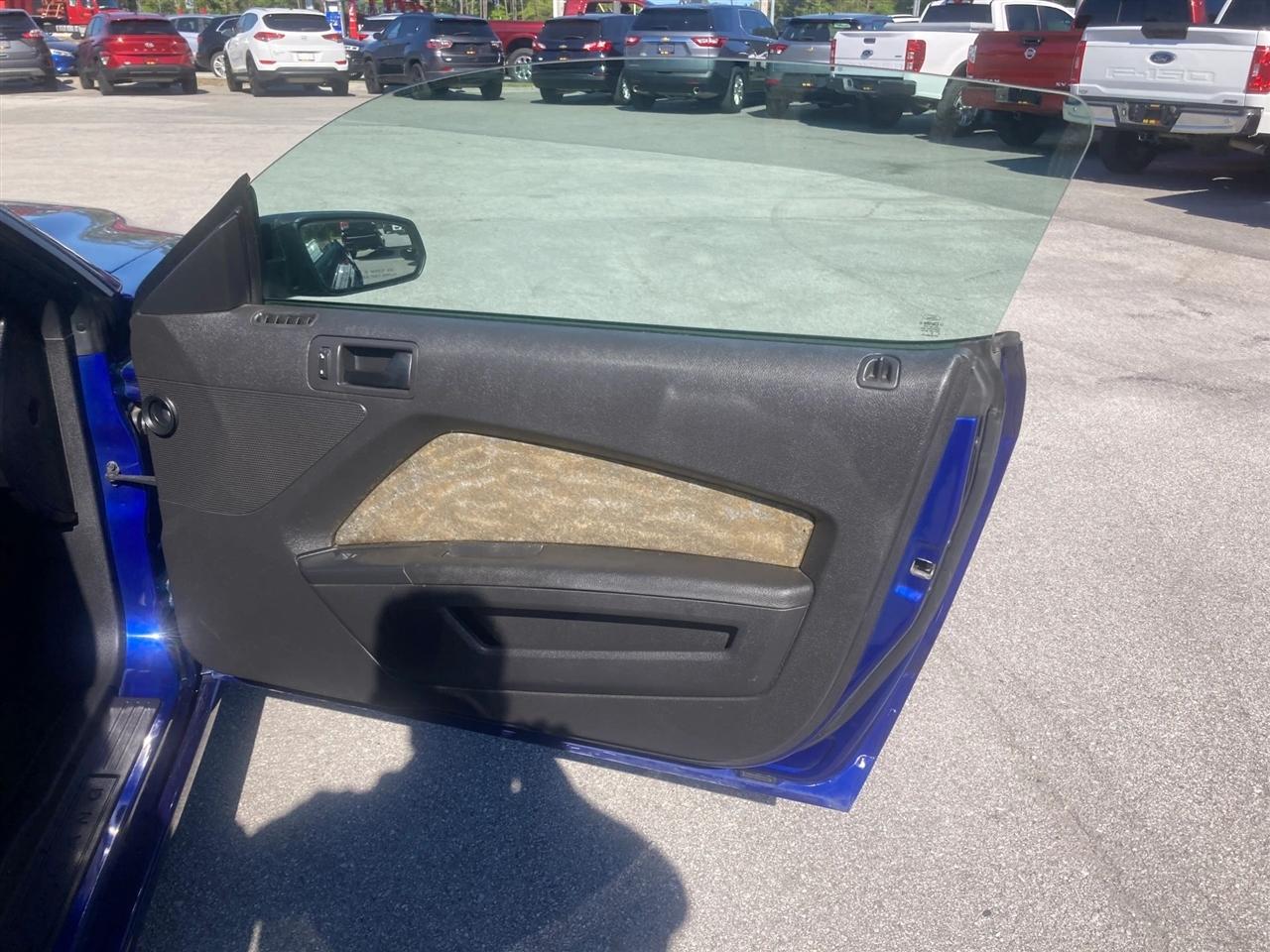 Ford Mustang V6 Coupe 2014