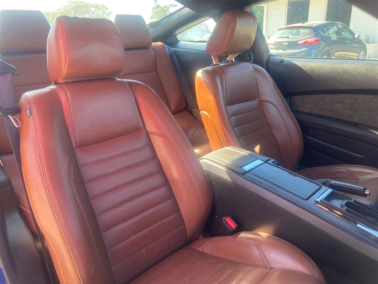 Ford Mustang V6 Coupe 2014