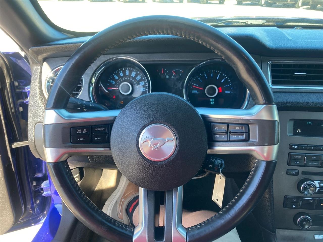 Ford Mustang V6 Coupe 2014