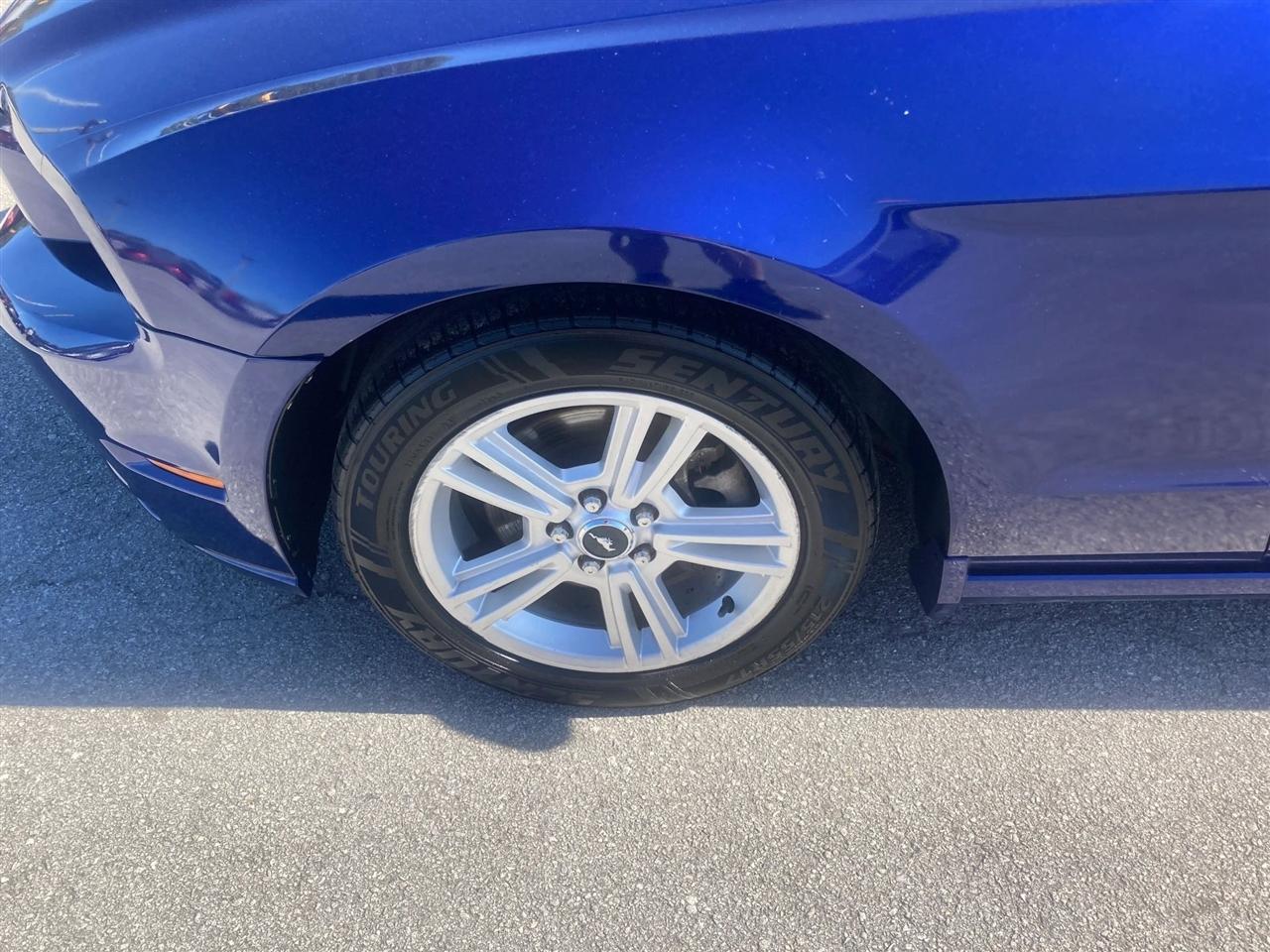 Ford Mustang V6 Coupe 2014