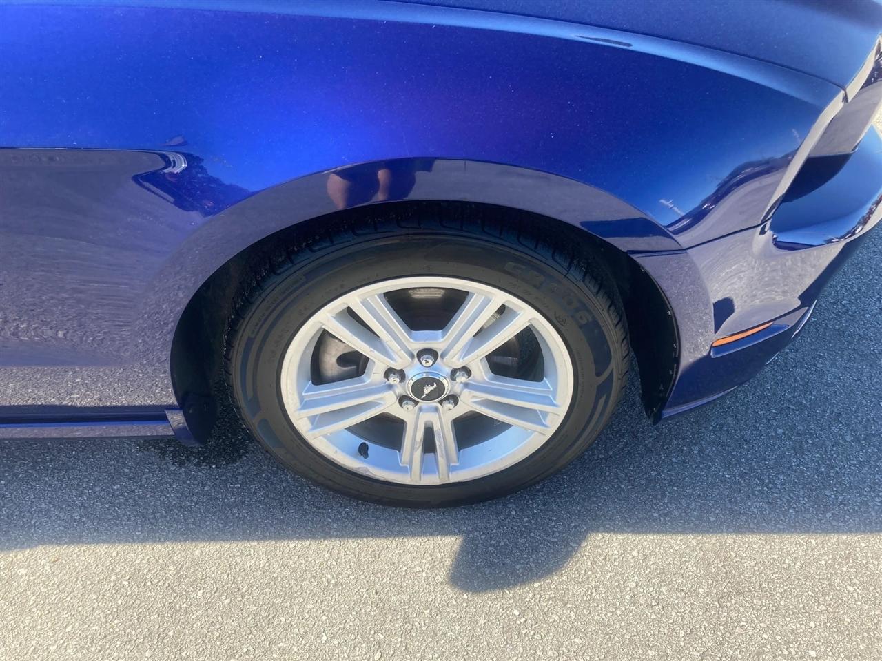 Ford Mustang V6 Coupe 2014