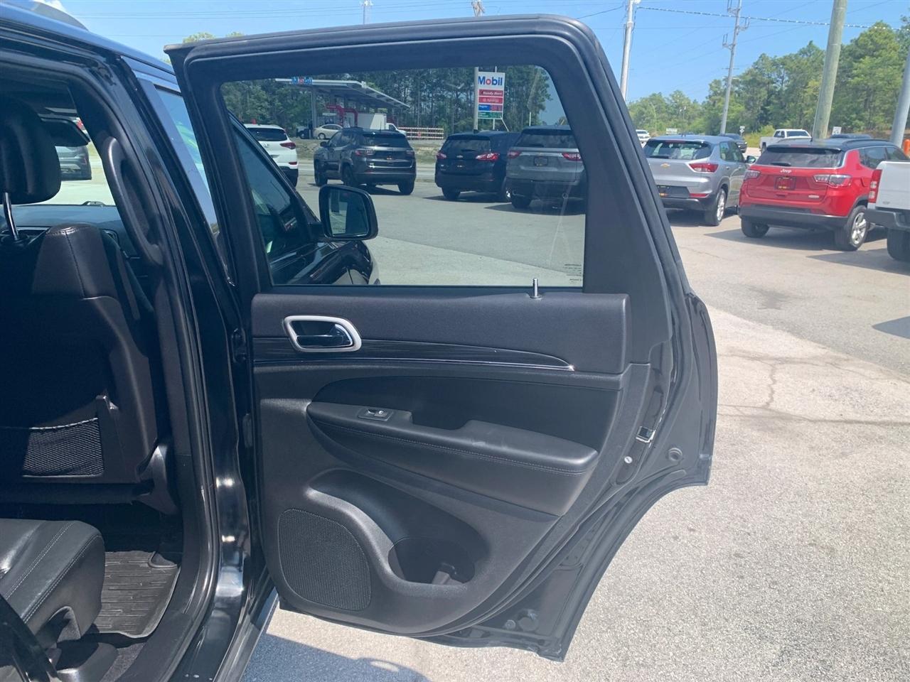 Jeep Grand Cherokee Limited 2WD 2021