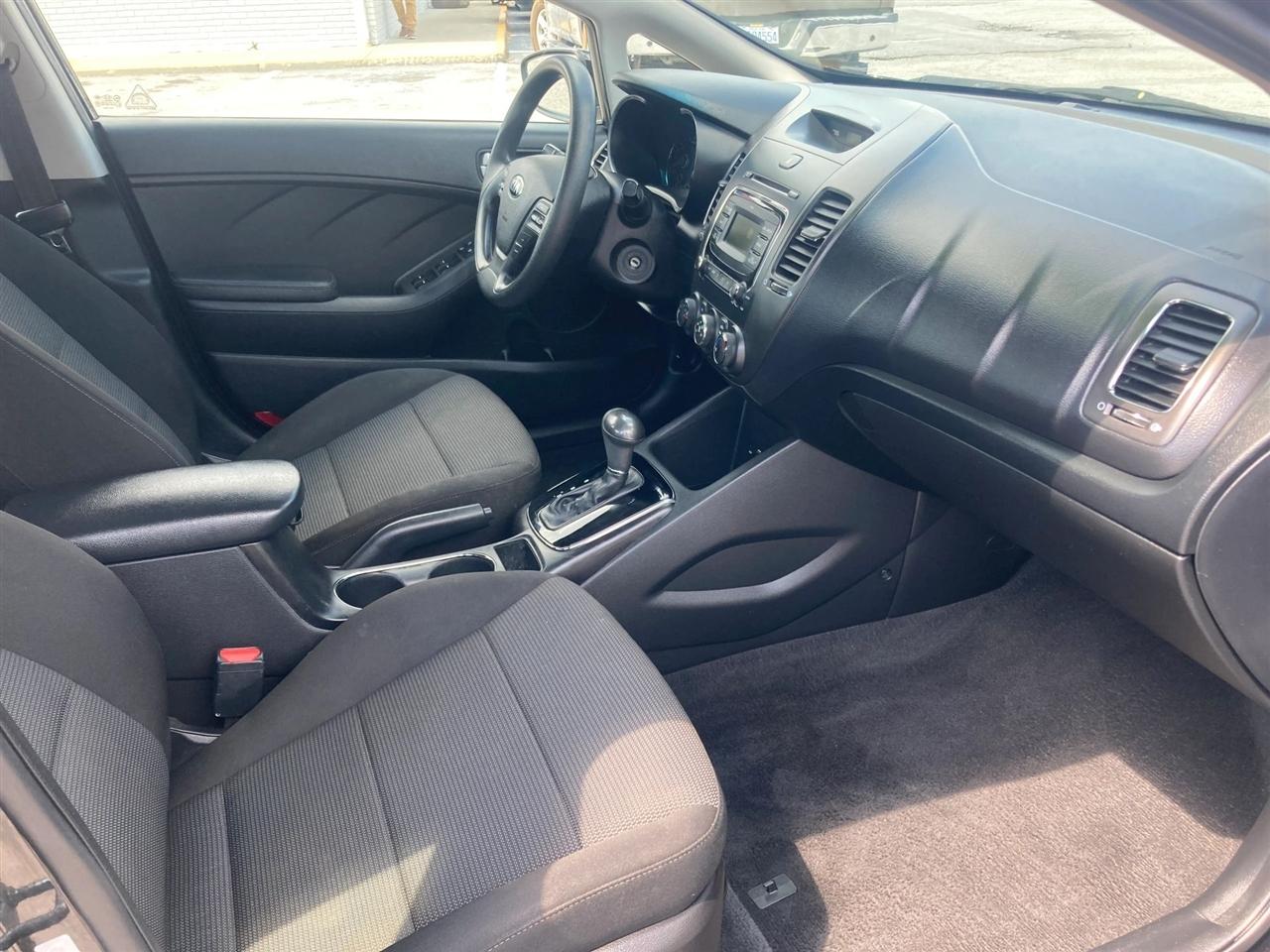 Kia Forte LX 6A 2018