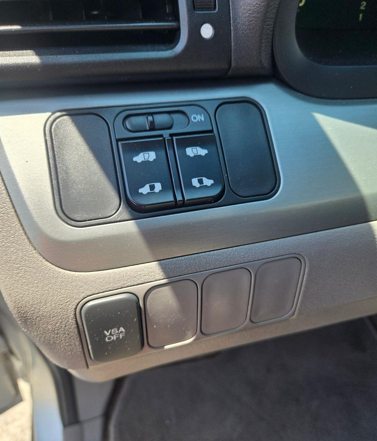 Honda Odyssey EX w/ DVD 2010