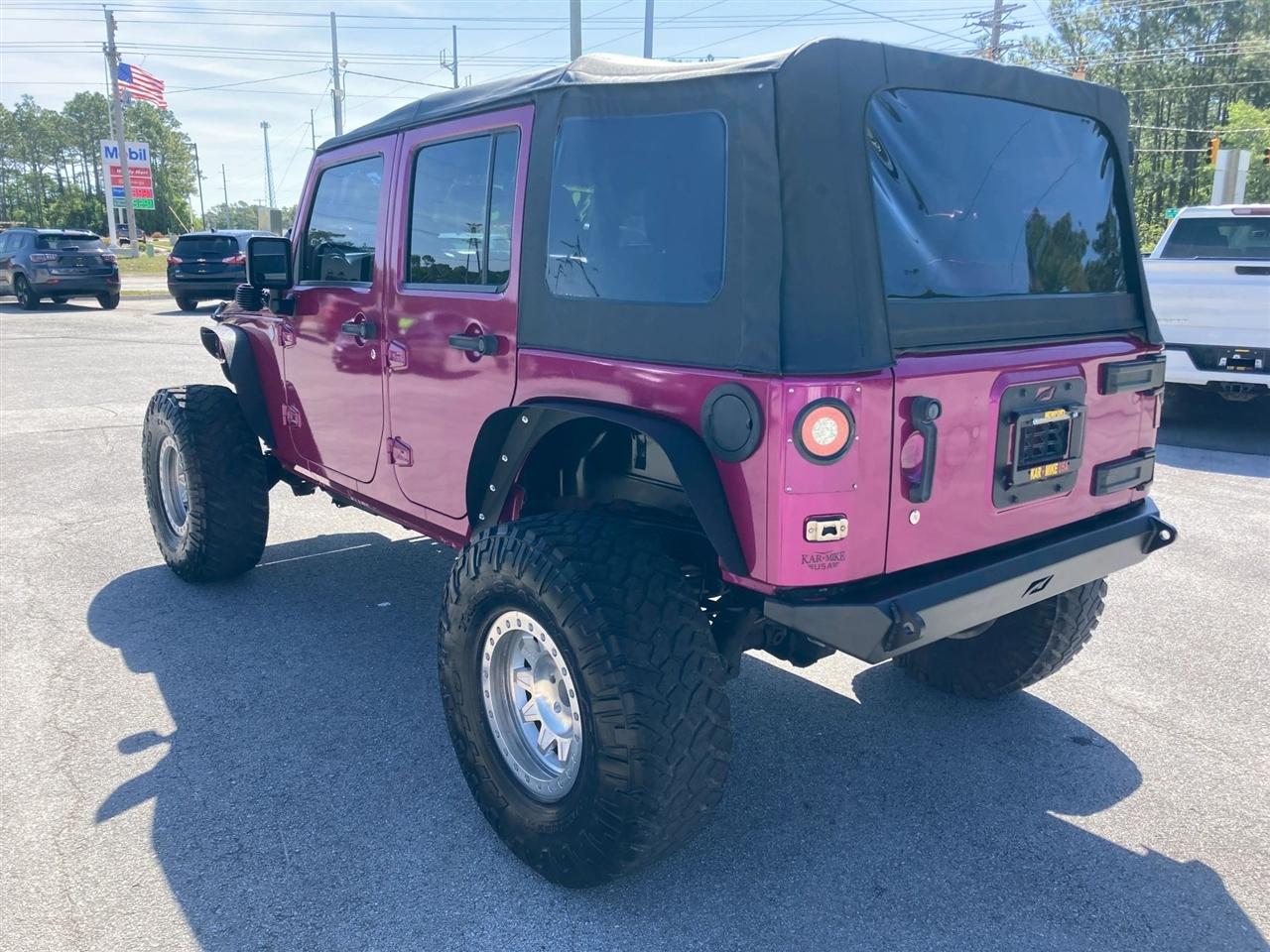 Jeep Wrangler Unlimited Sahara 4WD 2014