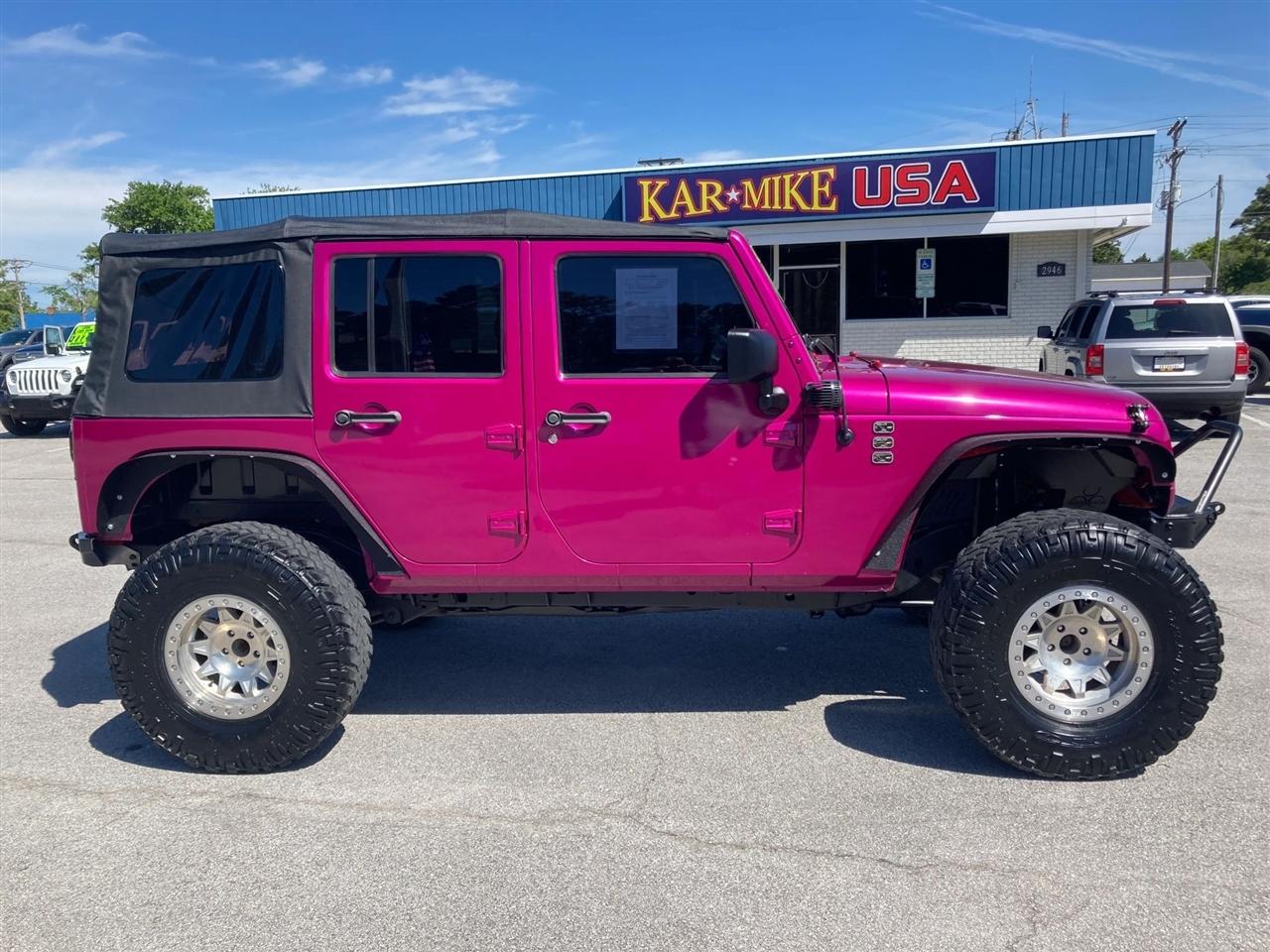 Jeep Wrangler Unlimited Sahara 4WD 2014