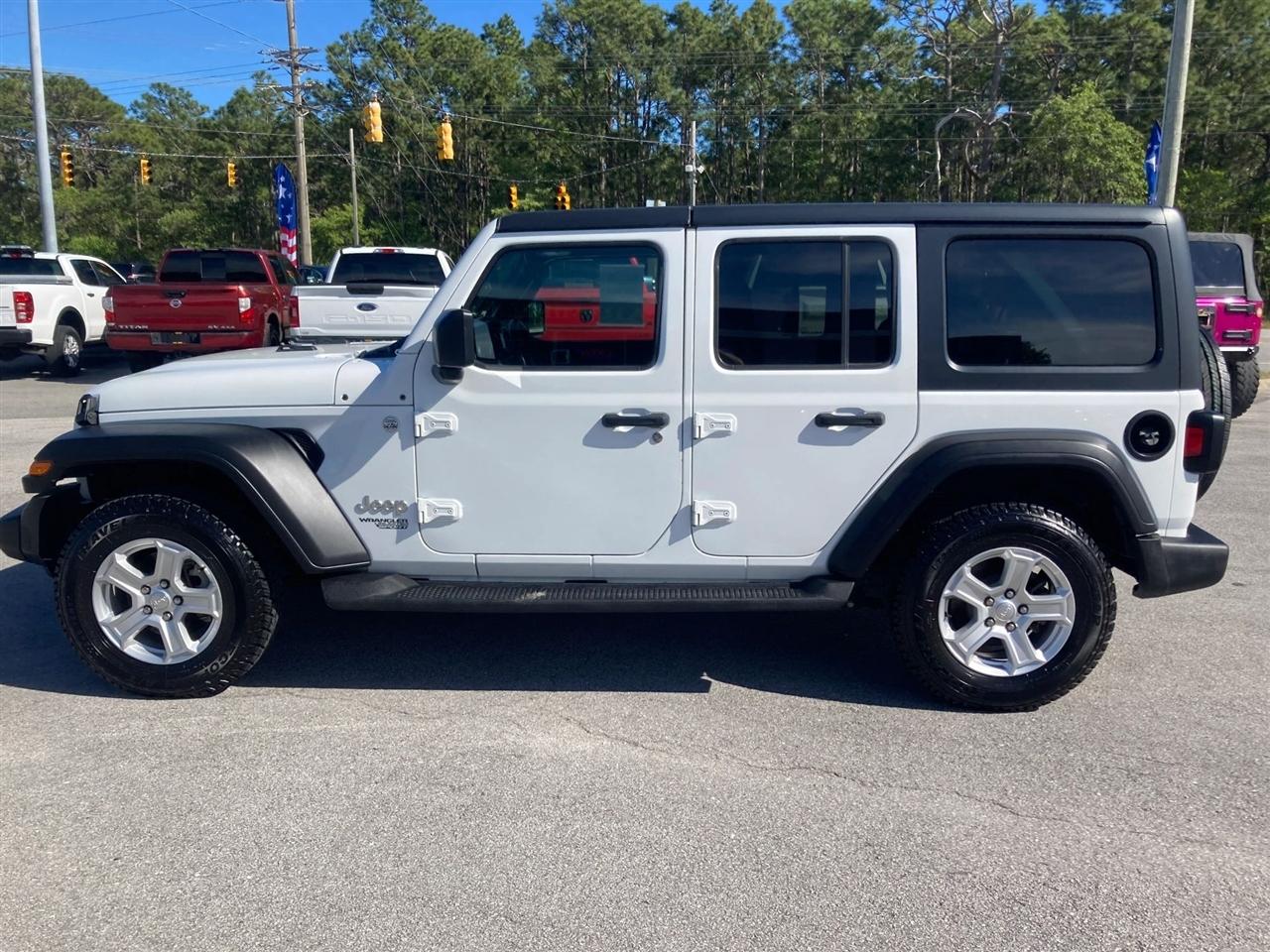Jeep Wrangler Unlimited Sport 2019