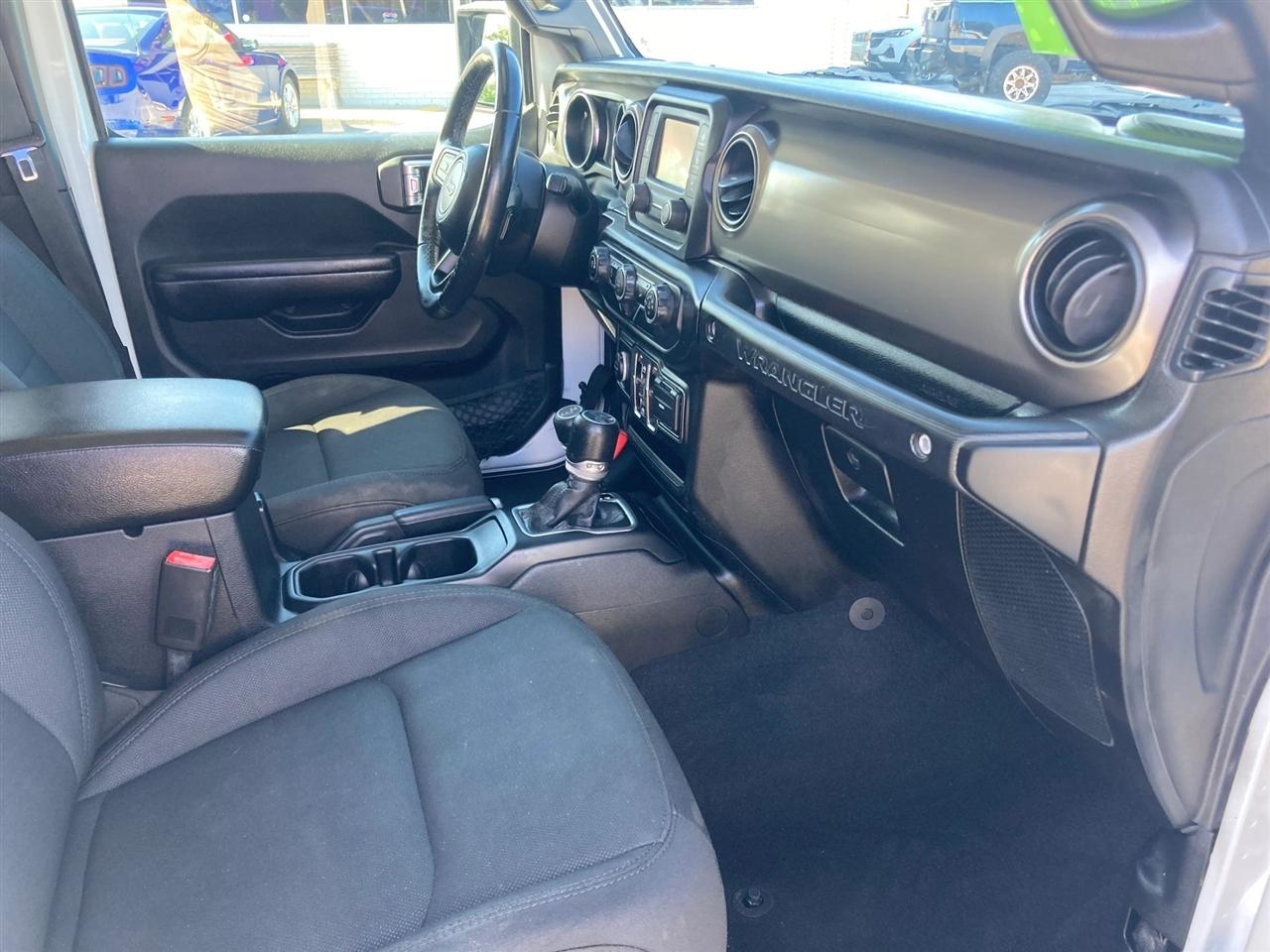 Jeep Wrangler Unlimited Sport 2019