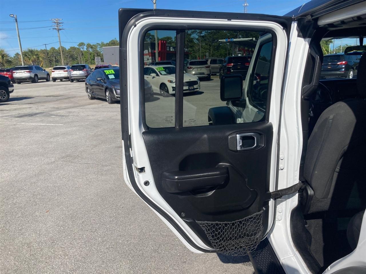 Jeep Wrangler Unlimited Sport 2019