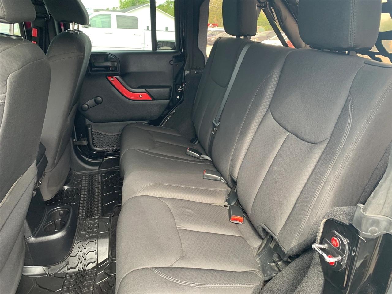 Jeep Wrangler Unlimited Sport 4WD 2015