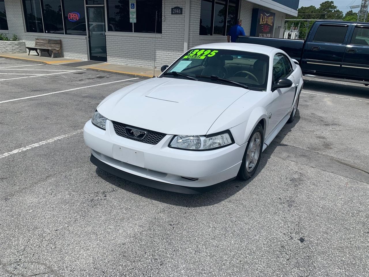 2004 Ford Mustang Deluxe Coupe