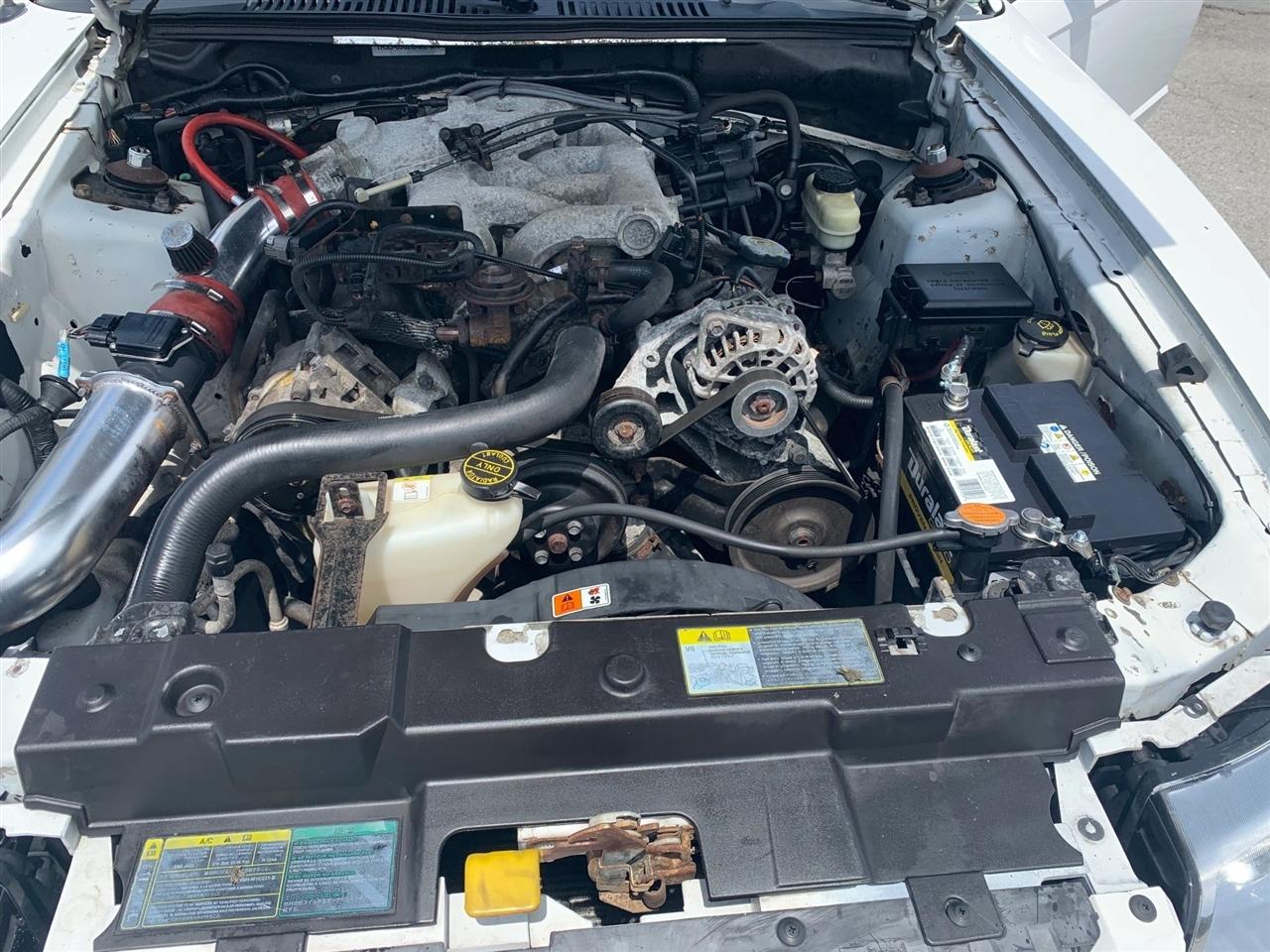 Ford Mustang Deluxe Coupe 2004