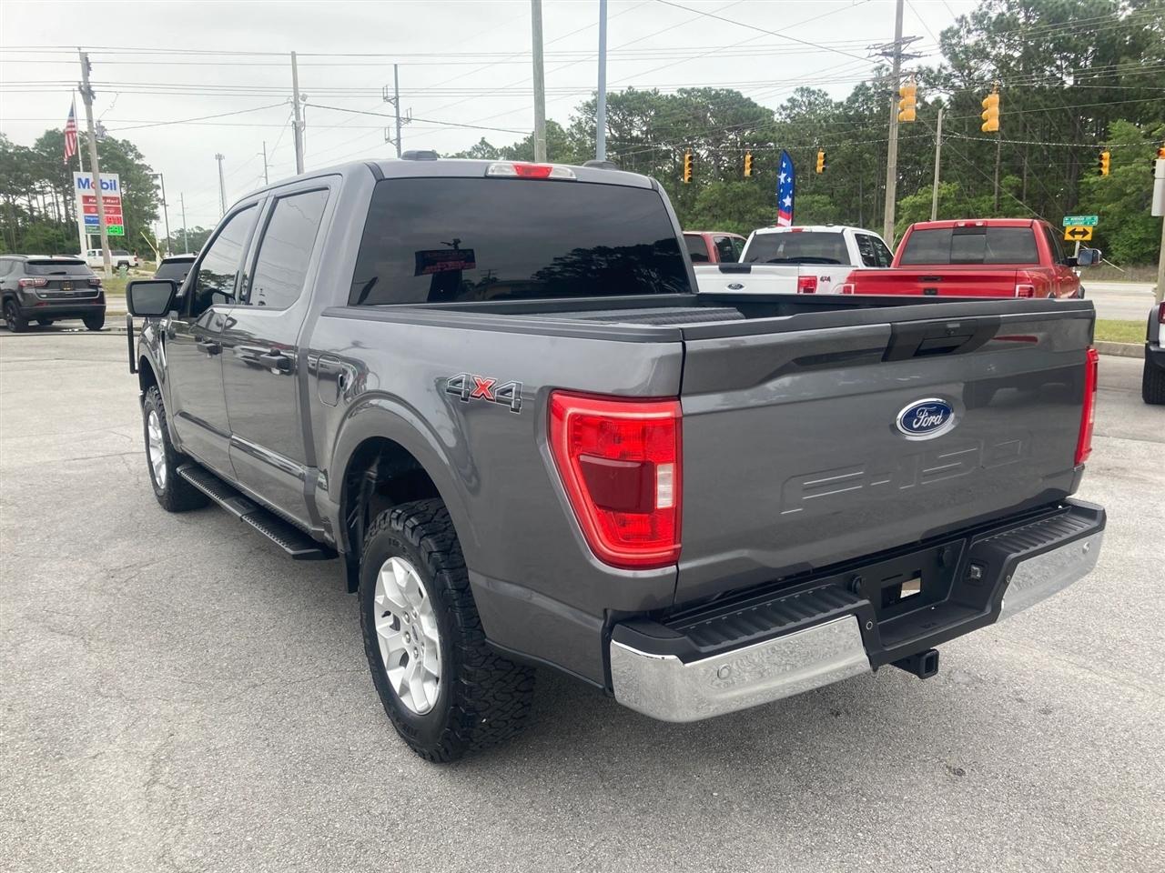 Ford F-150 XLT SuperCrew 5.5-ft. Bed 4WD 2022