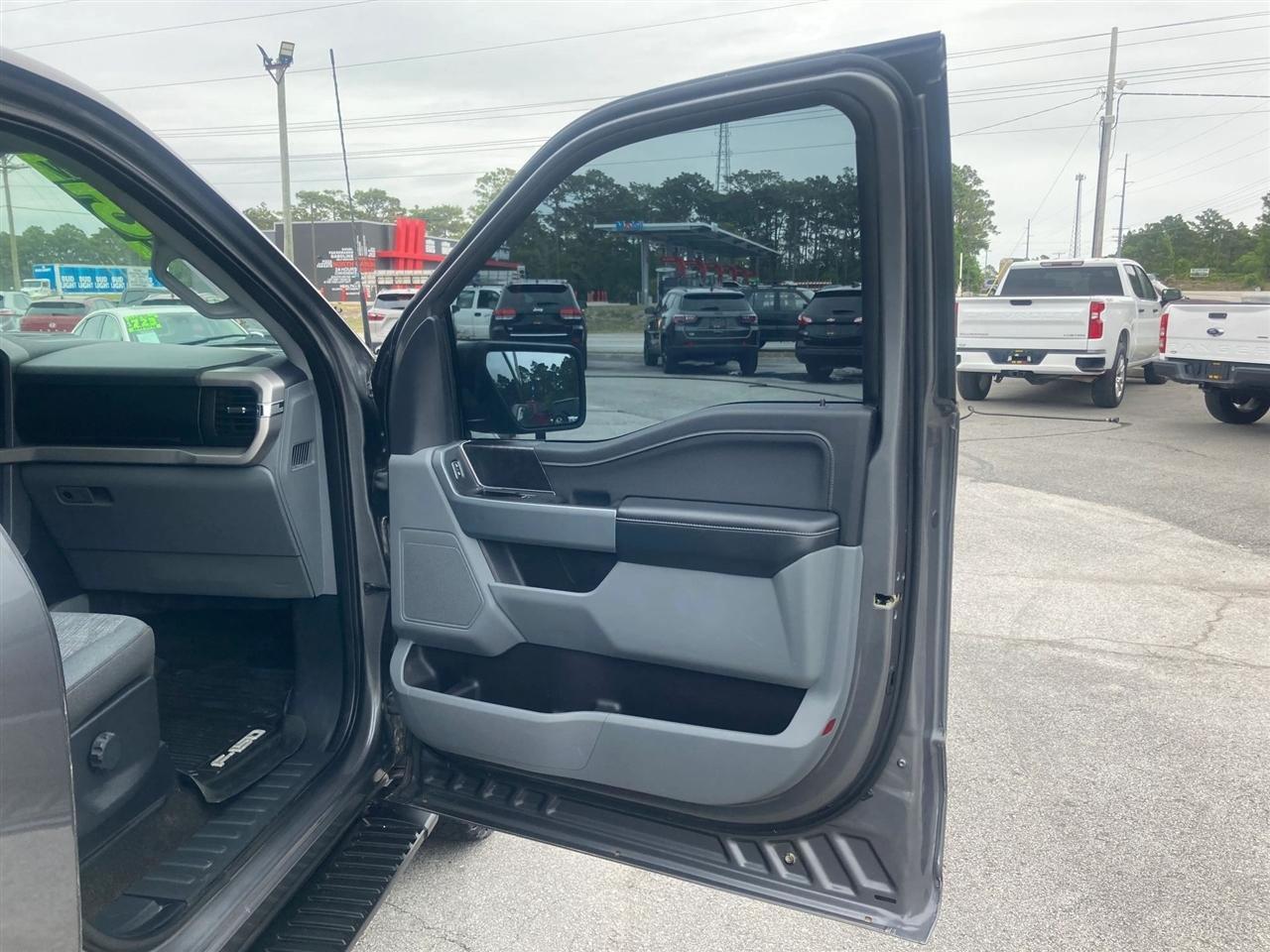 Ford F-150 XLT SuperCrew 5.5-ft. Bed 4WD 2022