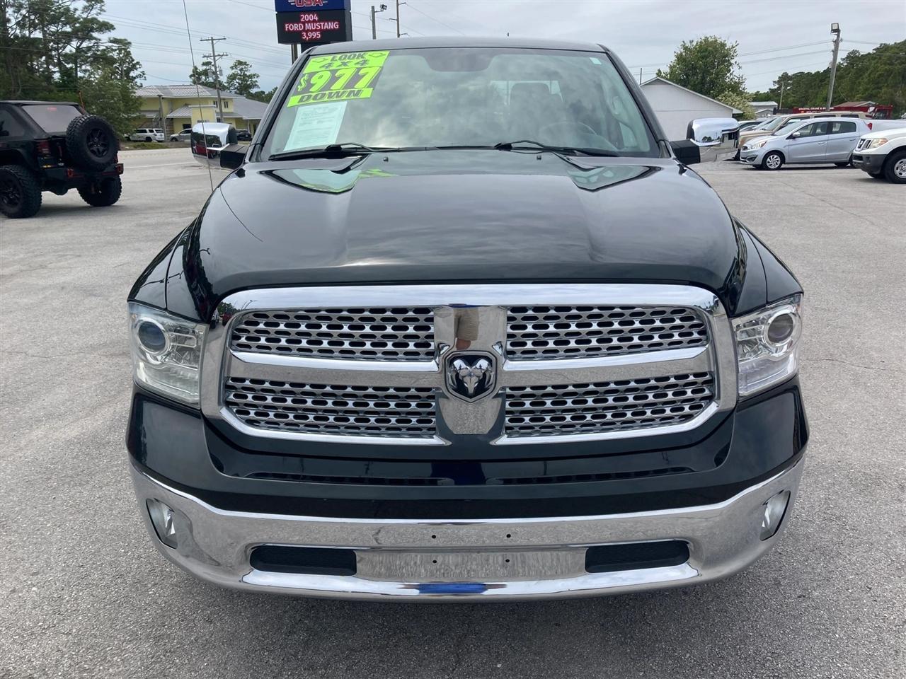 RAM 1500 Laramie Quad Cab 4WD 2016