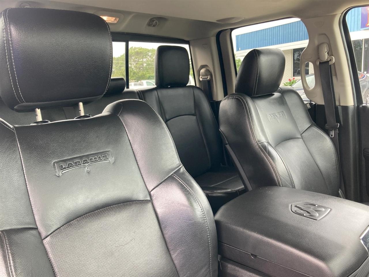 RAM 1500 Laramie Quad Cab 4WD 2016