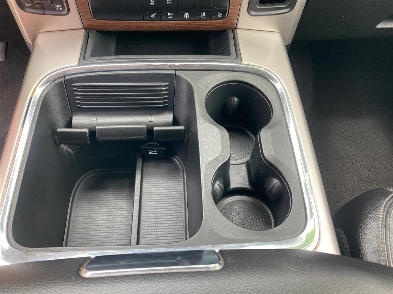RAM 1500 Laramie Quad Cab 4WD 2016